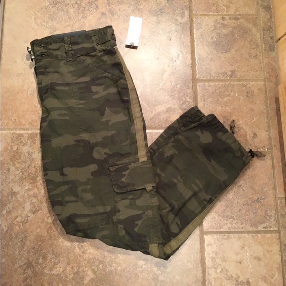 Anthropologie Denim - Anthropologie Terrain Camo Utility Cropped Pants